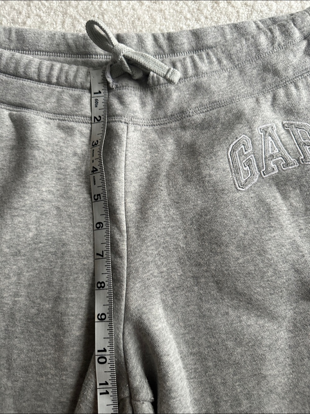 GAP Light Gray Fleece women’s Joggers size M - Picture 9 of 10
